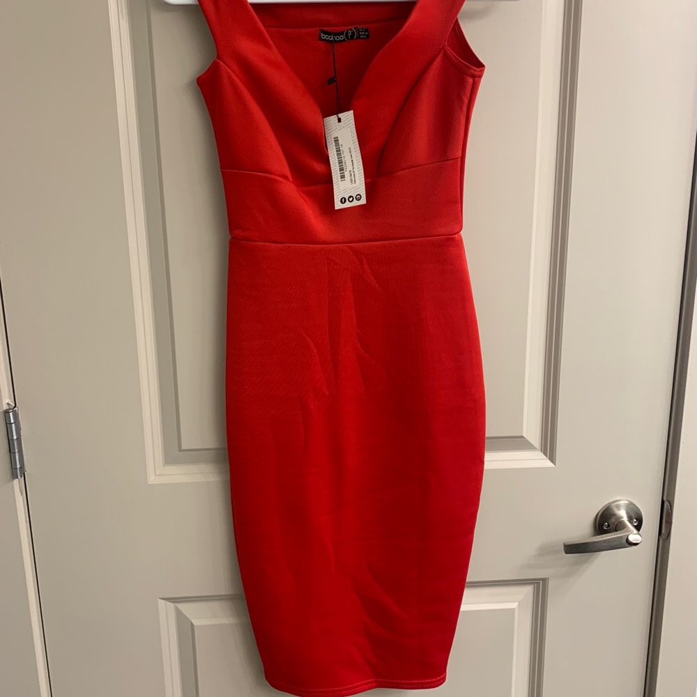 Red size 4 petite Boohoo dress with back slit